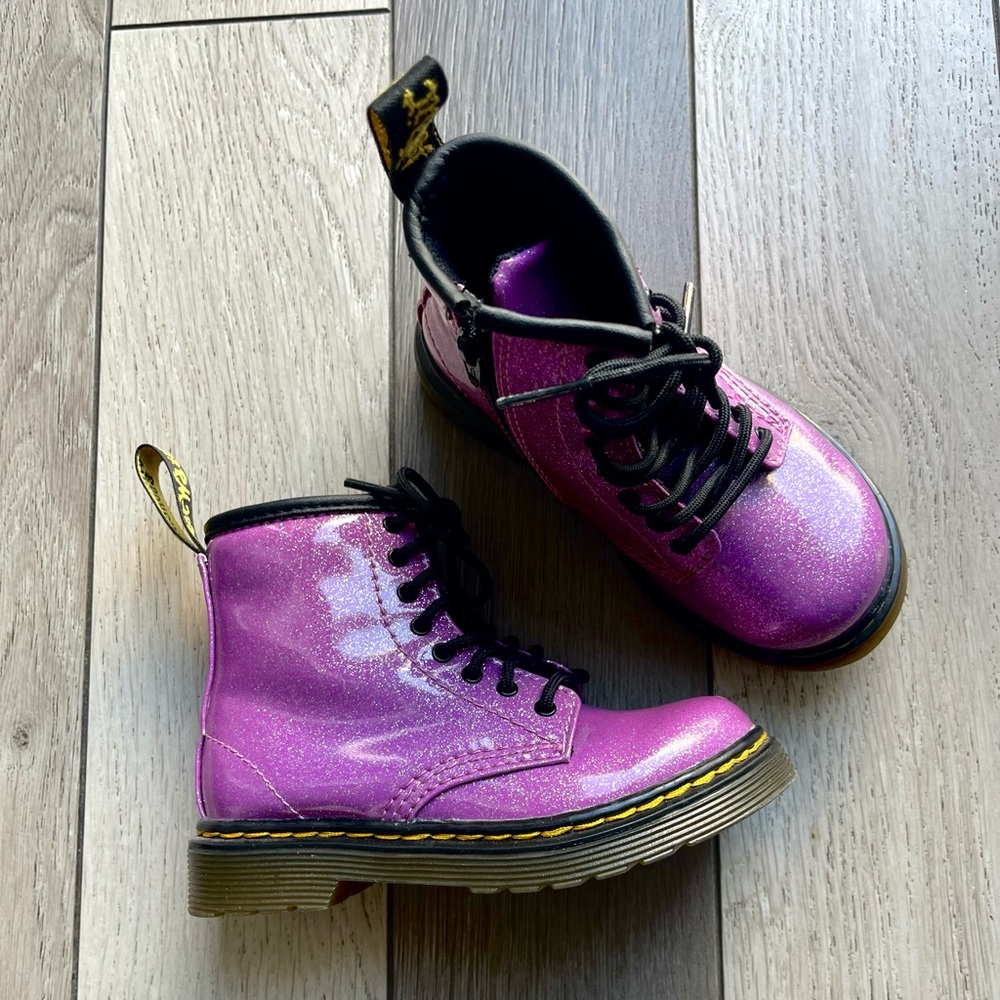 Dr martens toddler boots